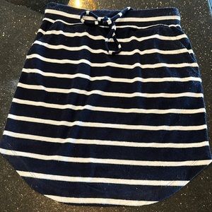 Cable & gauge sport brand terry cloth type skirt with pockets
